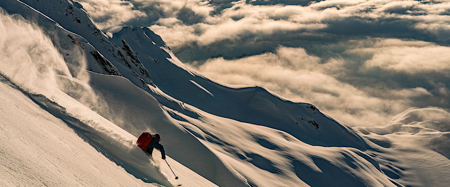 Hors piste dans les Alpes